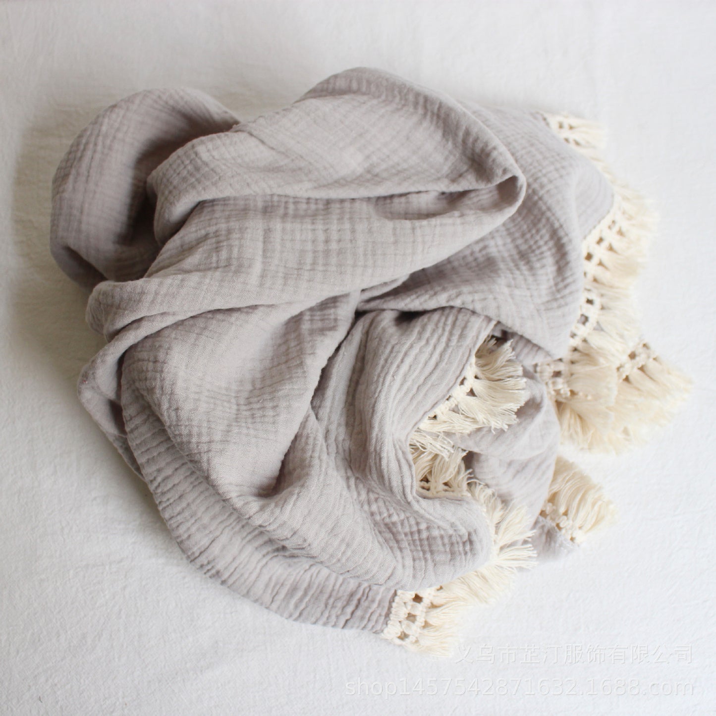 Lullaby Cotton – Double Gauze Baby Blanket with Pompoms