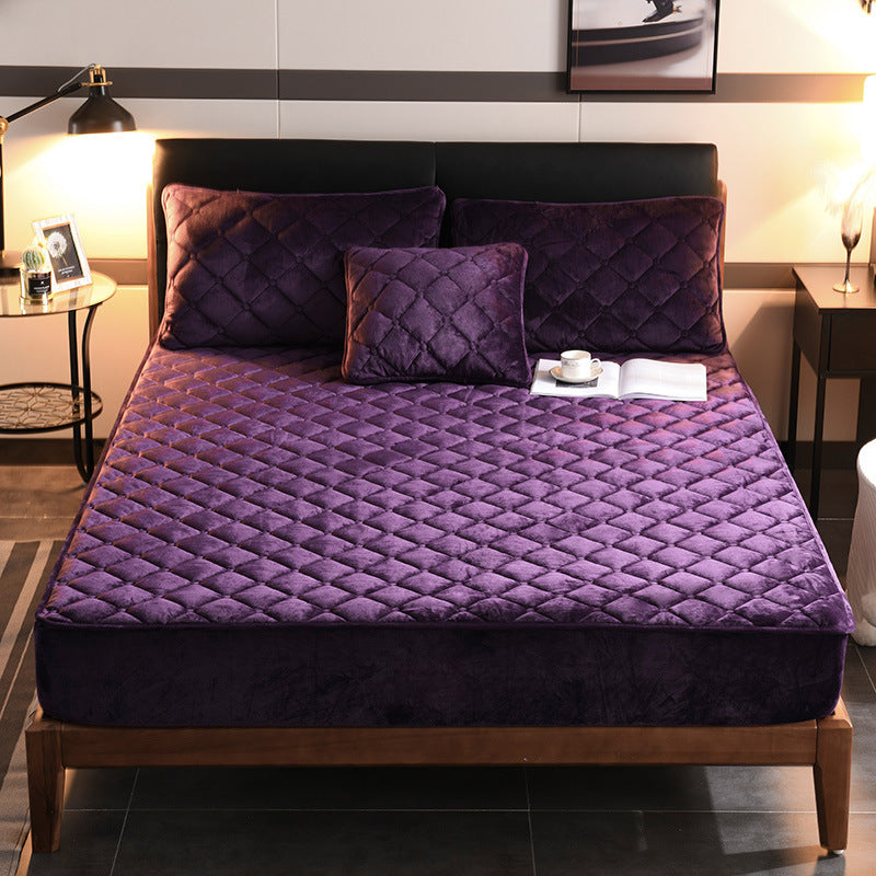 Crystal Velvet Quilted Bed Cover – Thick Padded Comfort & Elegant Shine