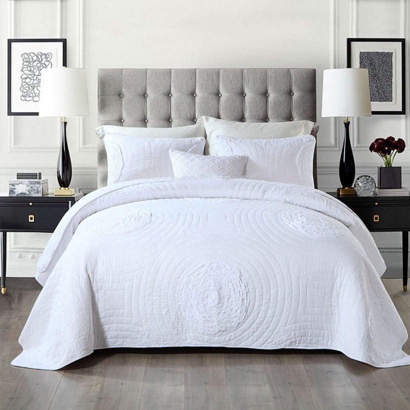 Botanical Whisper – Pure Cotton Quilted 3-Piece Bedding Set