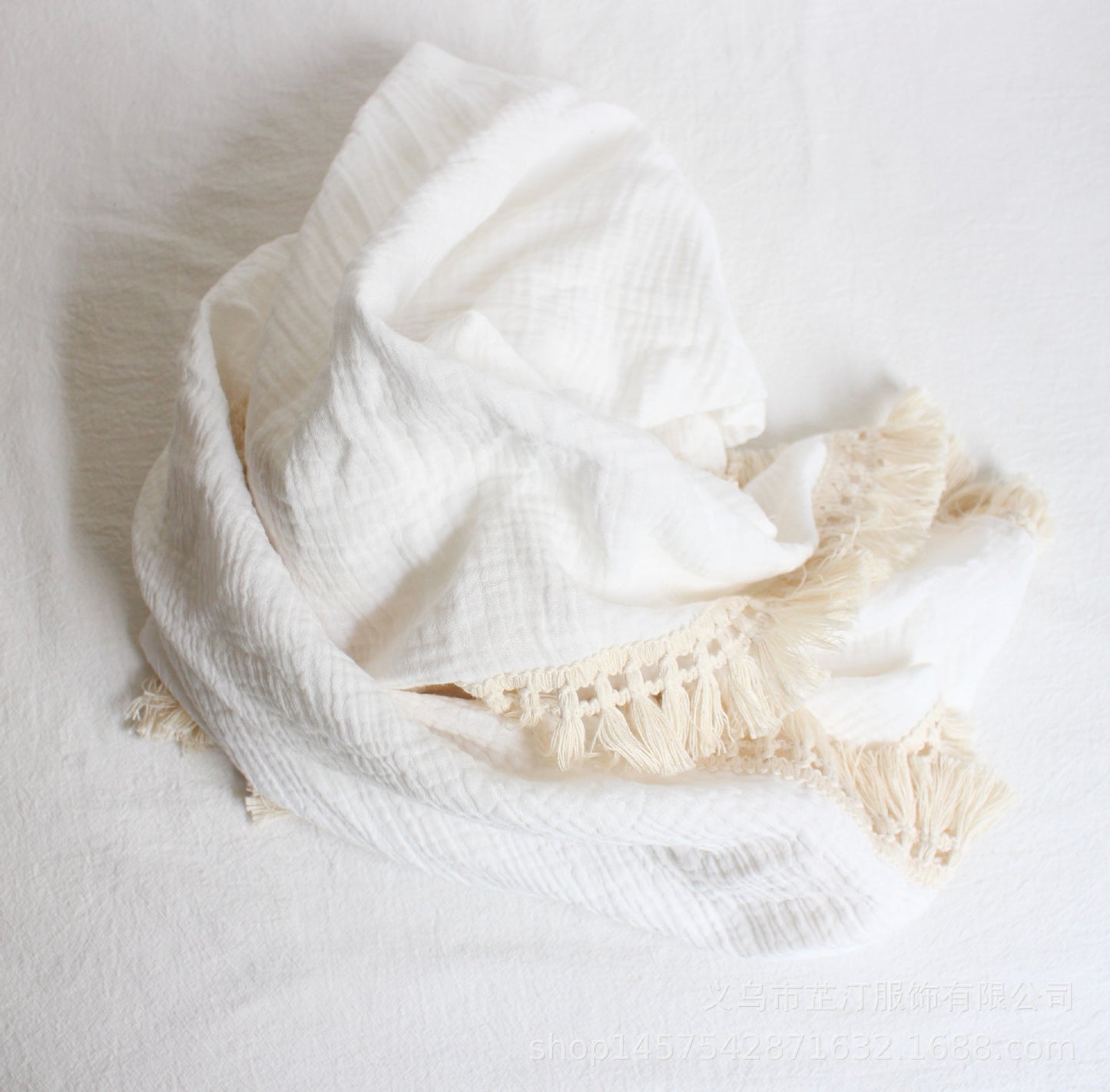 Lullaby Cotton – Double Gauze Baby Blanket with Pompoms