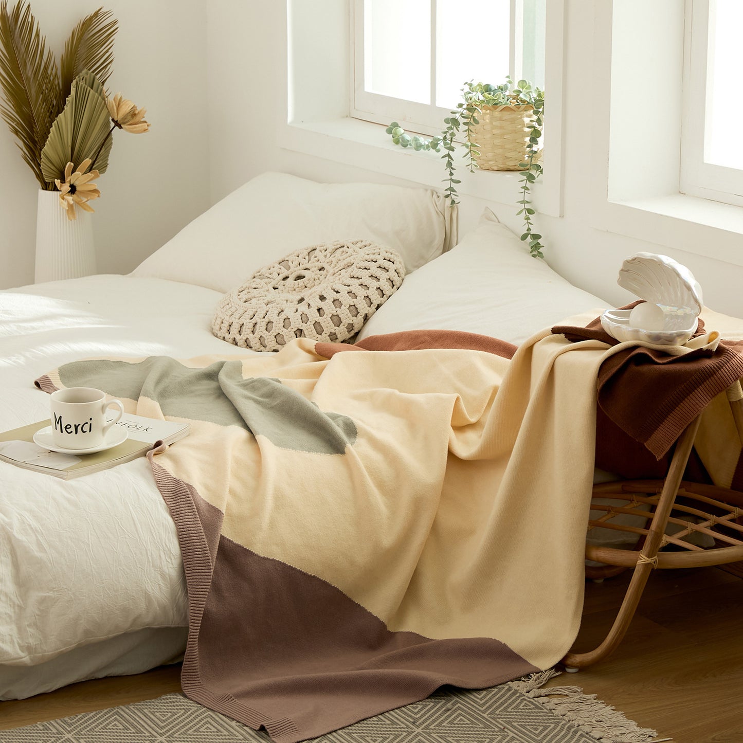 Geometric Viscose Throw Blanket – Soft, Lightweight & Stylish Accent for Sofa or Bed