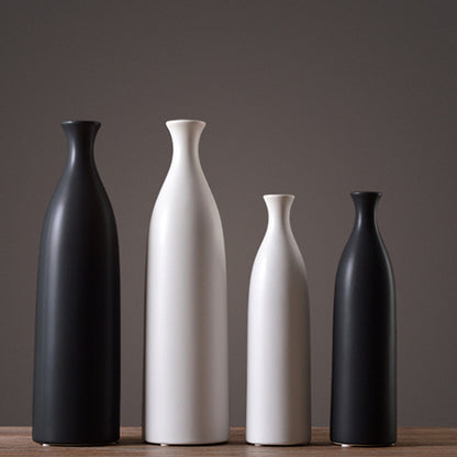 Noir Echo Vase