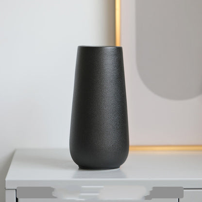 Minimalist Ceramic Rope Vase – Frosted Finish