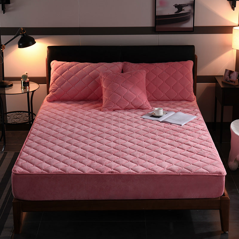 Crystal Velvet Quilted Bed Cover – Thick Padded Comfort & Elegant Shine