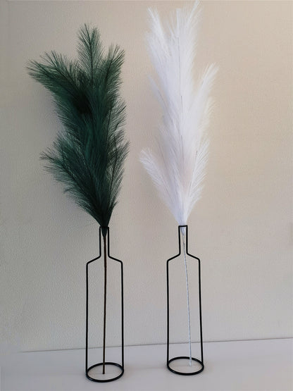 Aeris Minimalist Metal Flower Vase