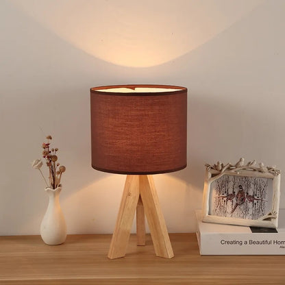 Minimalist Bamboo Tripod Table Lamp with Fabric Shade – Warm & White LED Lighting