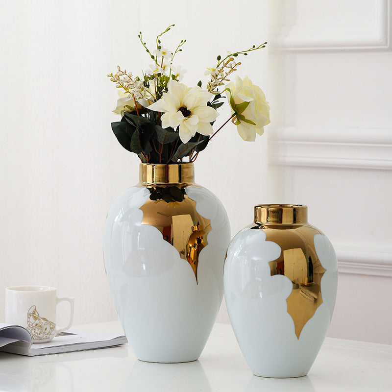 Aurora Glaze Porcelain Vase – Luxe White & Gold