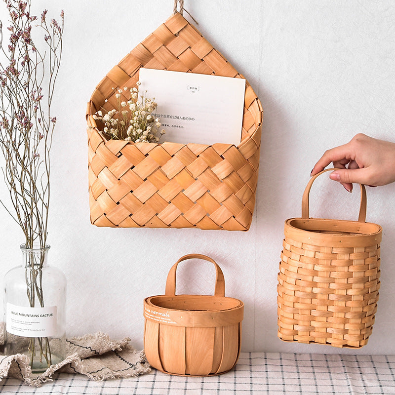 Vintage Woven Hanging Storage Baskets – Wall-Mounted Wooden Organizer