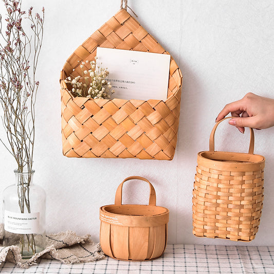 Vintage Woven Hanging Storage Baskets – Wall-Mounted Wooden Organizer