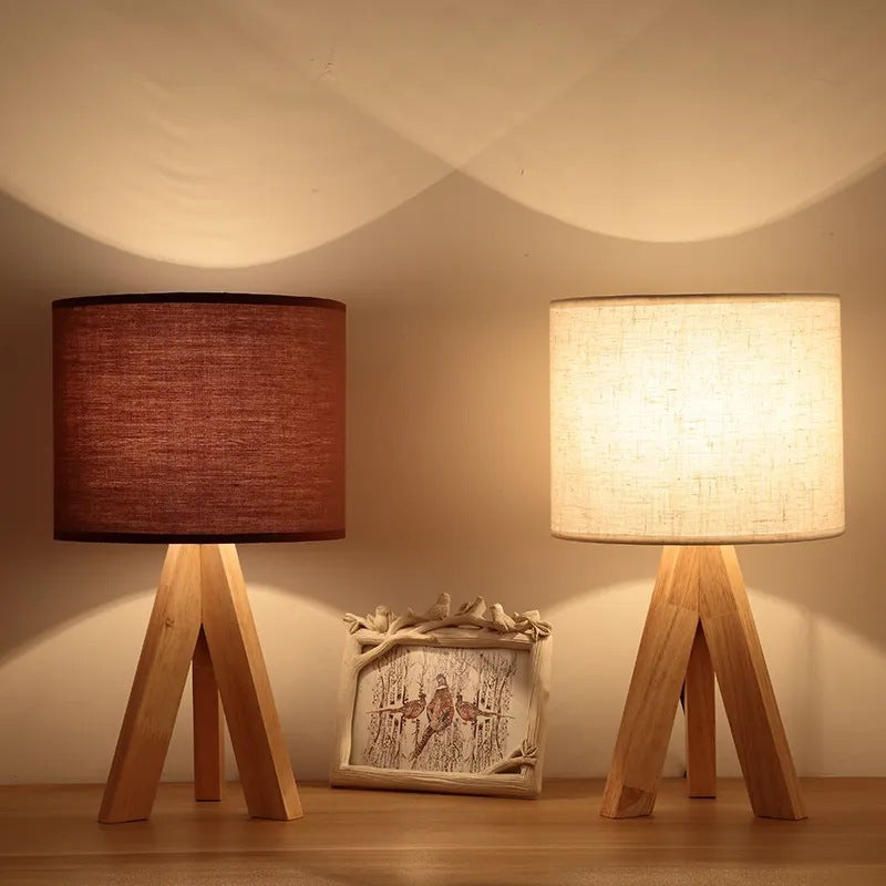 Minimalist Bamboo Tripod Table Lamp with Fabric Shade – Warm & White LED Lighting