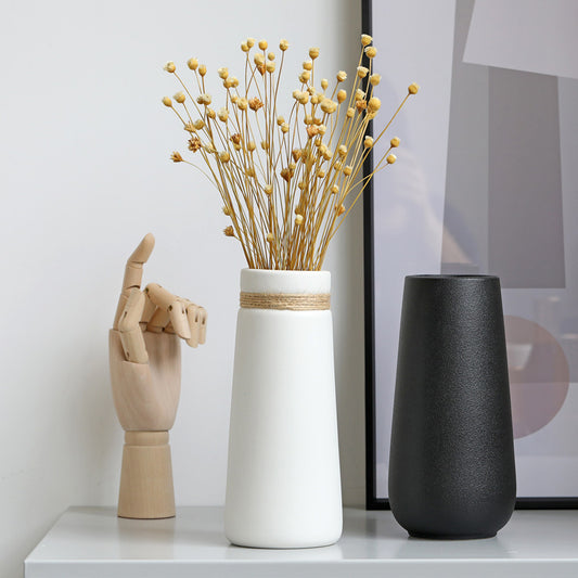Minimalist Ceramic Rope Vase – Frosted Finish