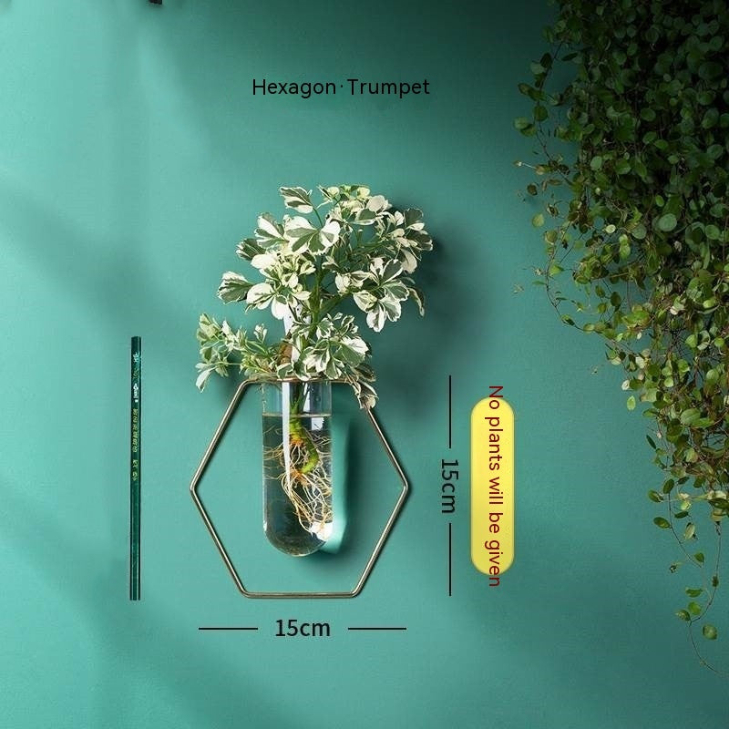 Verdéa™ Wall-Mounted Glass Vase Collection