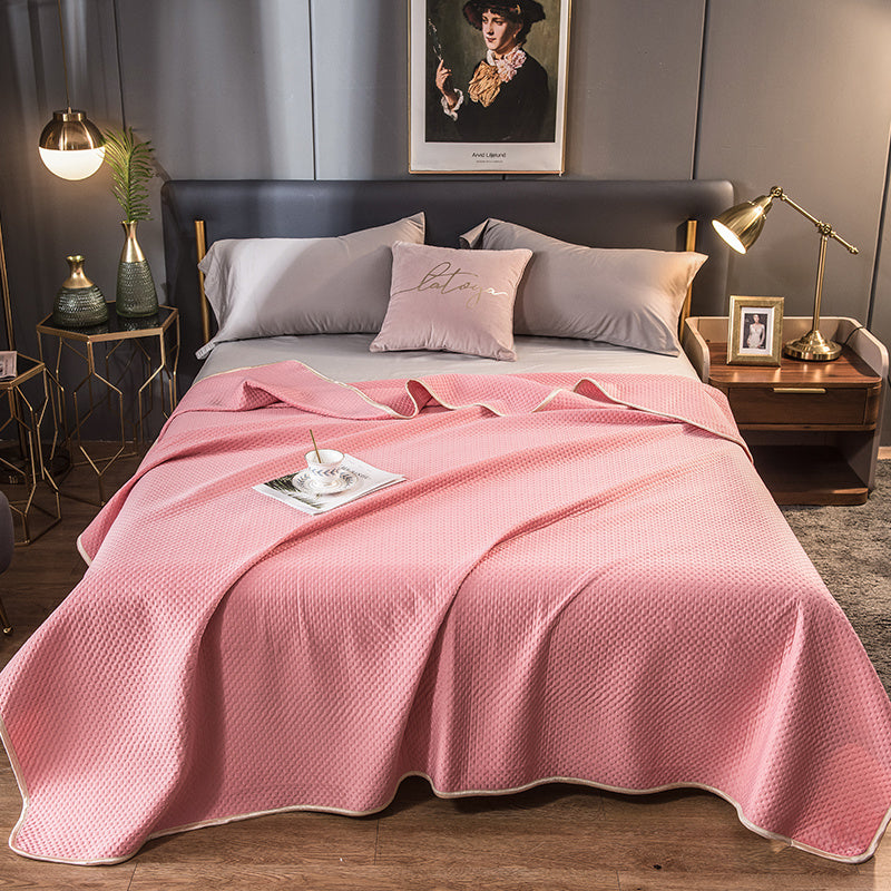 IceSilk CoolTouch Summer Quilt