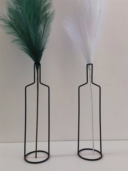 Aeris Minimalist Metal Flower Vase