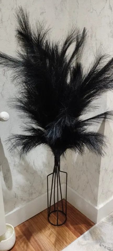 Aeris Minimalist Metal Flower Vase Black by Simple Homes