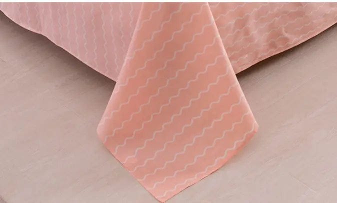 BETTY – Charming 4-Piece Heart Print Bedding Set (Multiple Sizes) by Simple Homes