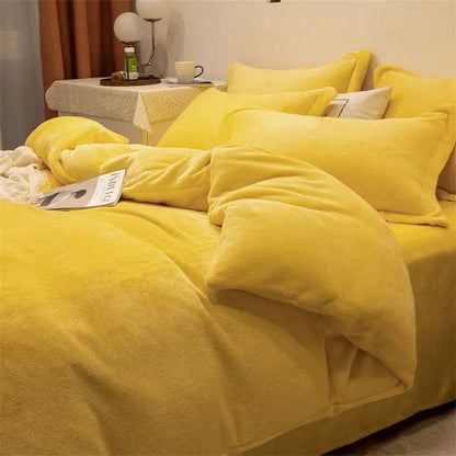 CozyFleece Four-Piece Plush Duvet Set Goose yellow / Quilt cover200x230cm by Simple Homes