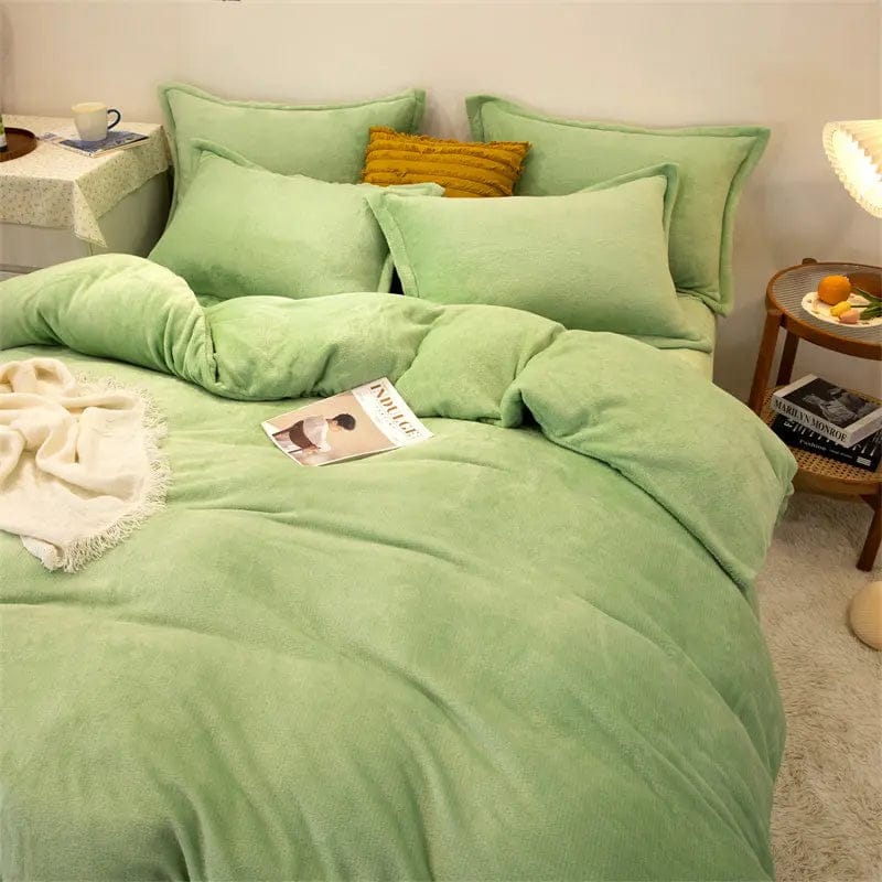 CozyFleece Four-Piece Plush Duvet Set Light Green / Quilt cover200x230cm by Simple Homes
