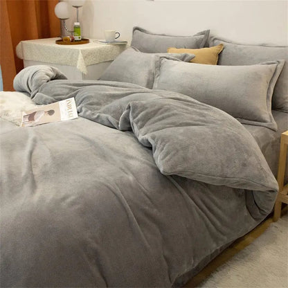 CozyFleece Four-Piece Plush Duvet Set Light Grey / Quilt cover200x230cm by Simple Homes