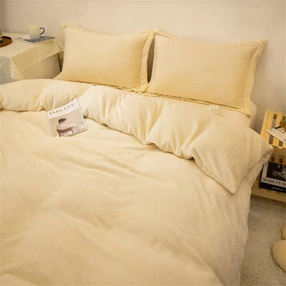 CozyFleece Four-Piece Plush Duvet Set Offwhite / Quilt cover200x230cm by Simple Homes