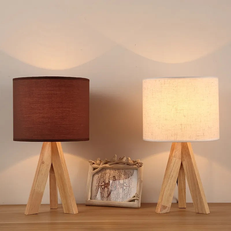 Minimalist Bamboo Tripod Table Lamp with Fabric Shade – Warm & White LED Lighting