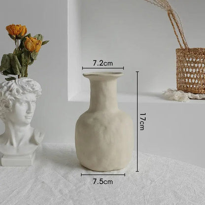 Minimalist Nordic Sculptural Vases G by Simple Homes
