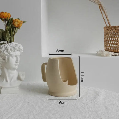 Minimalist Nordic Sculptural Vases K by Simple Homes