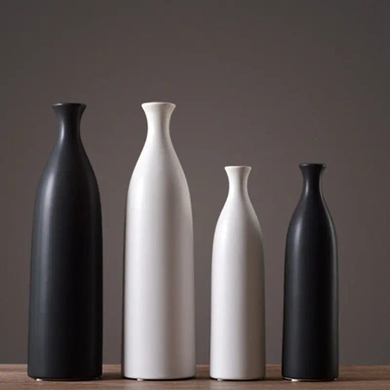 Noir Echo Vase by Simple Homes