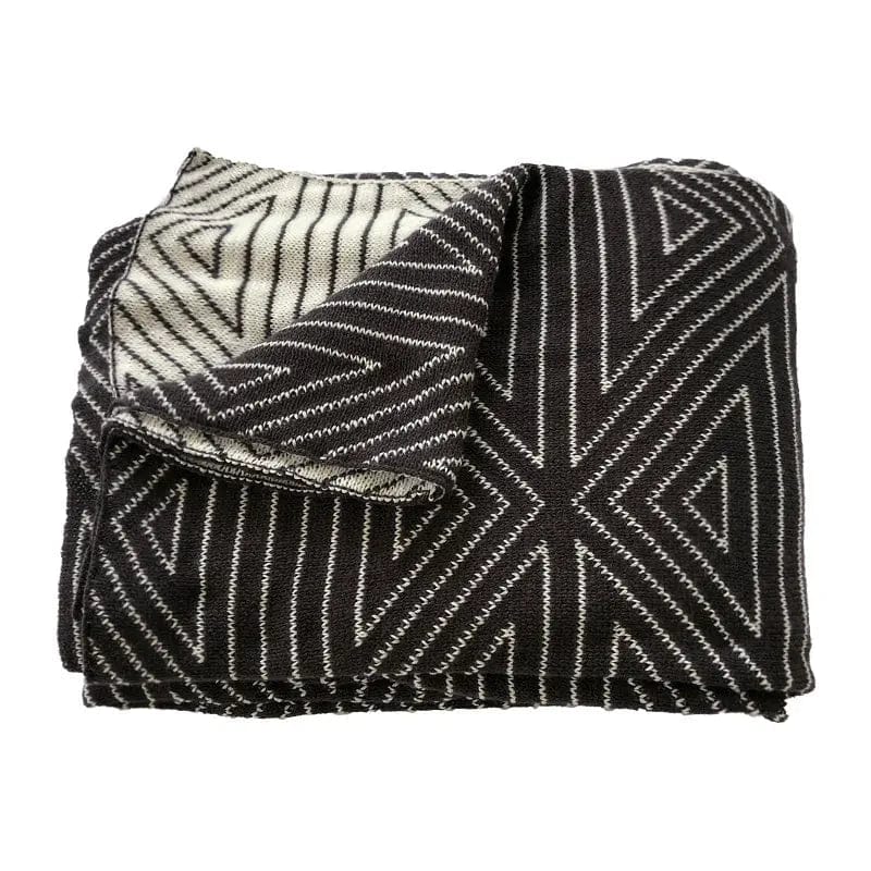 Scandi Lines – Modern Knit Throw Blanket Black white / 130x170cm by Simple Homes